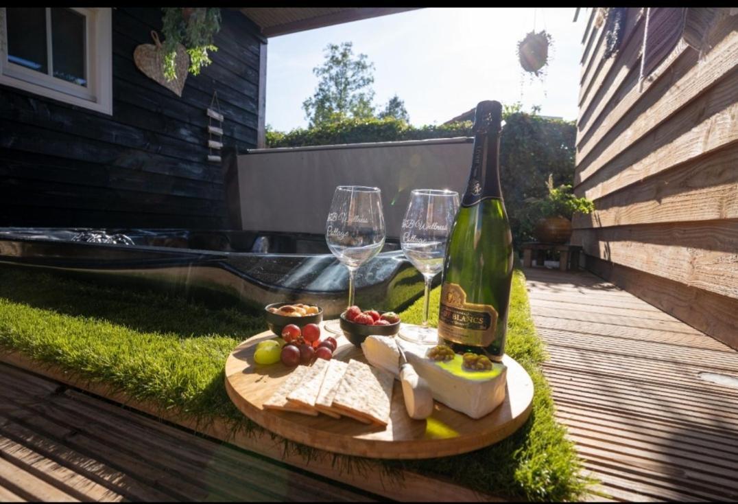 B&B The Wellness Cottage Dordrecht Bagian luar foto